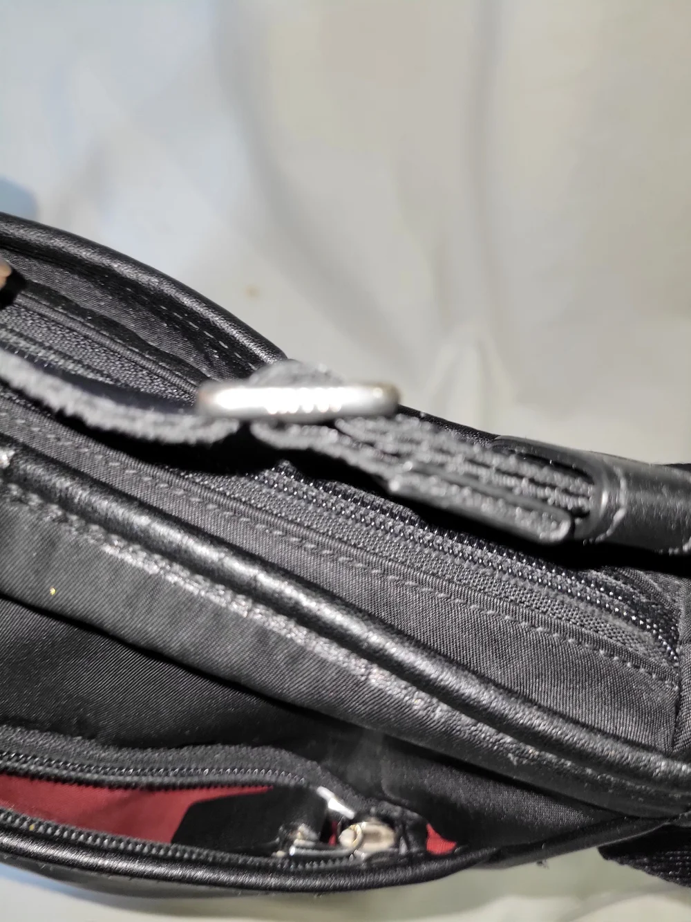 Bally Switzerland Nylon Black Men's Crossbody/ Shoulder Bag Travel Sling